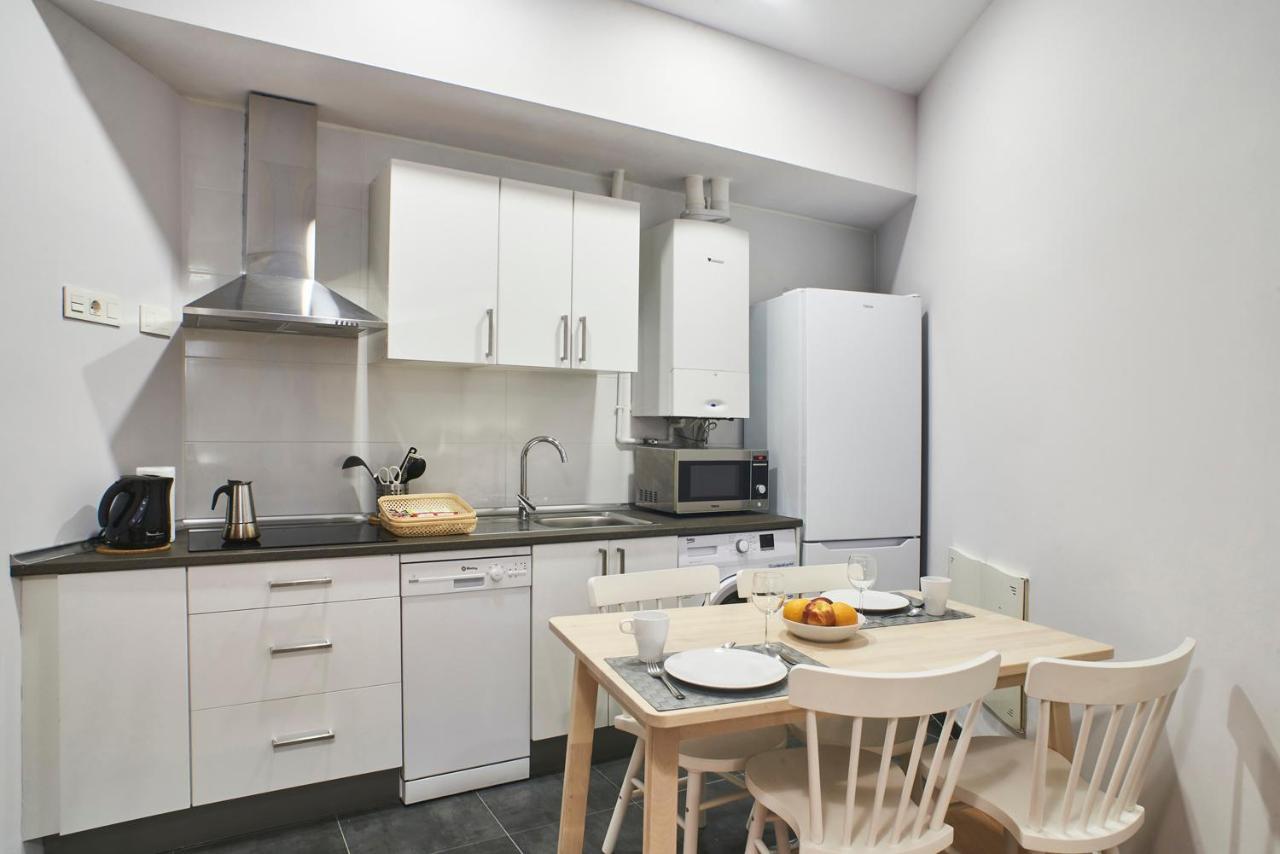 Slow Suites Luchana Madrid Bagian luar foto