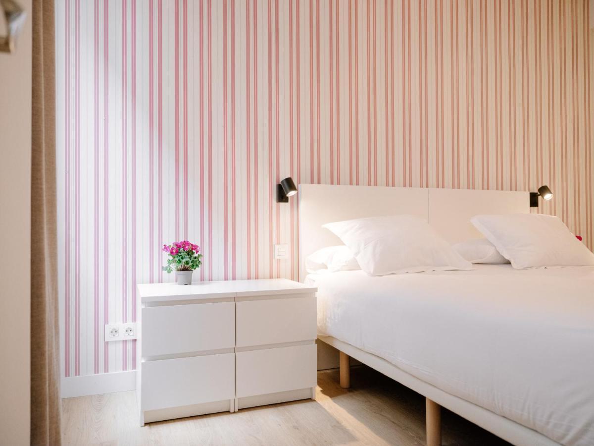 Slow Suites Luchana Madrid Bagian luar foto