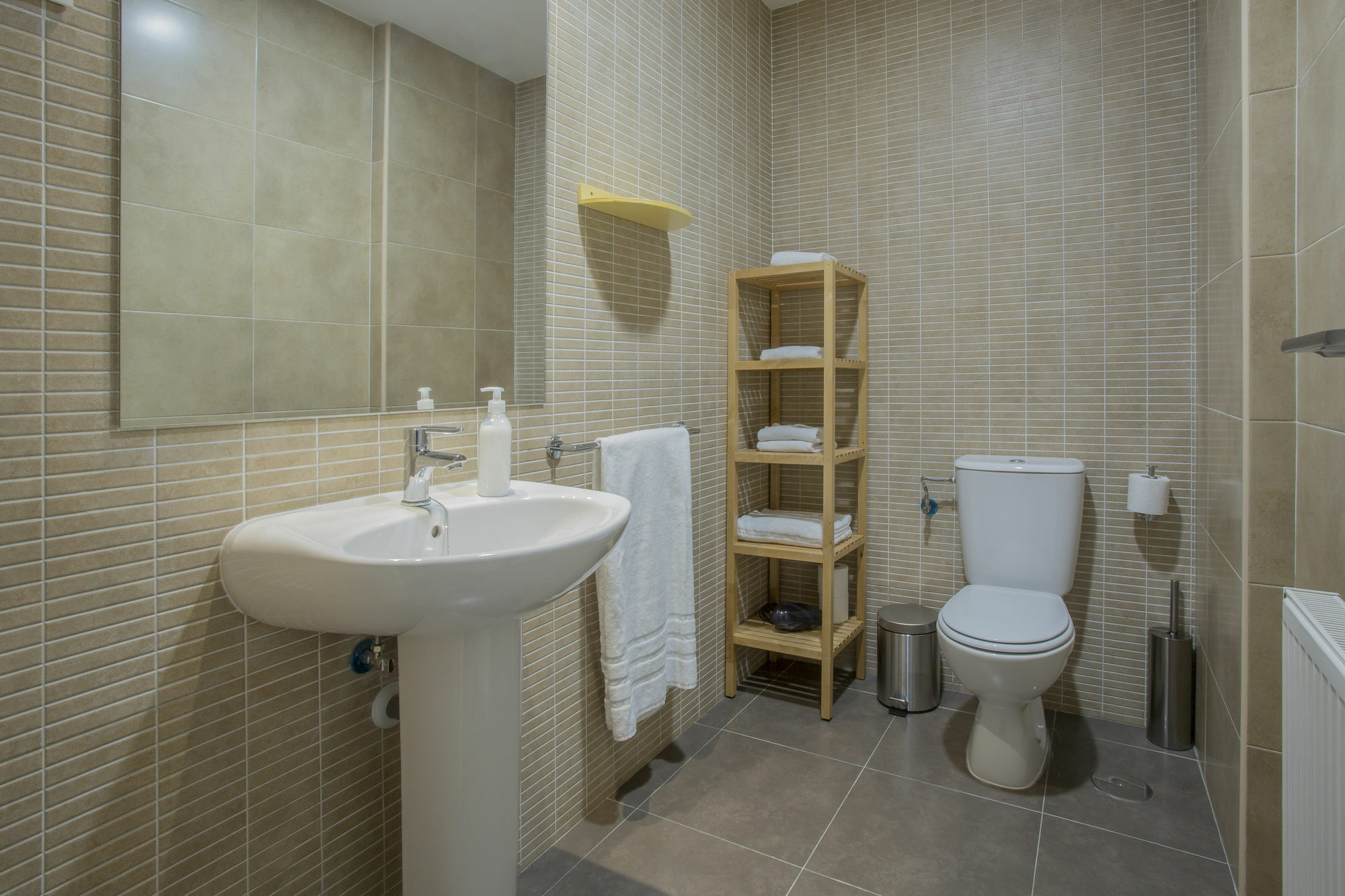 Slow Suites Luchana Madrid Bagian luar foto